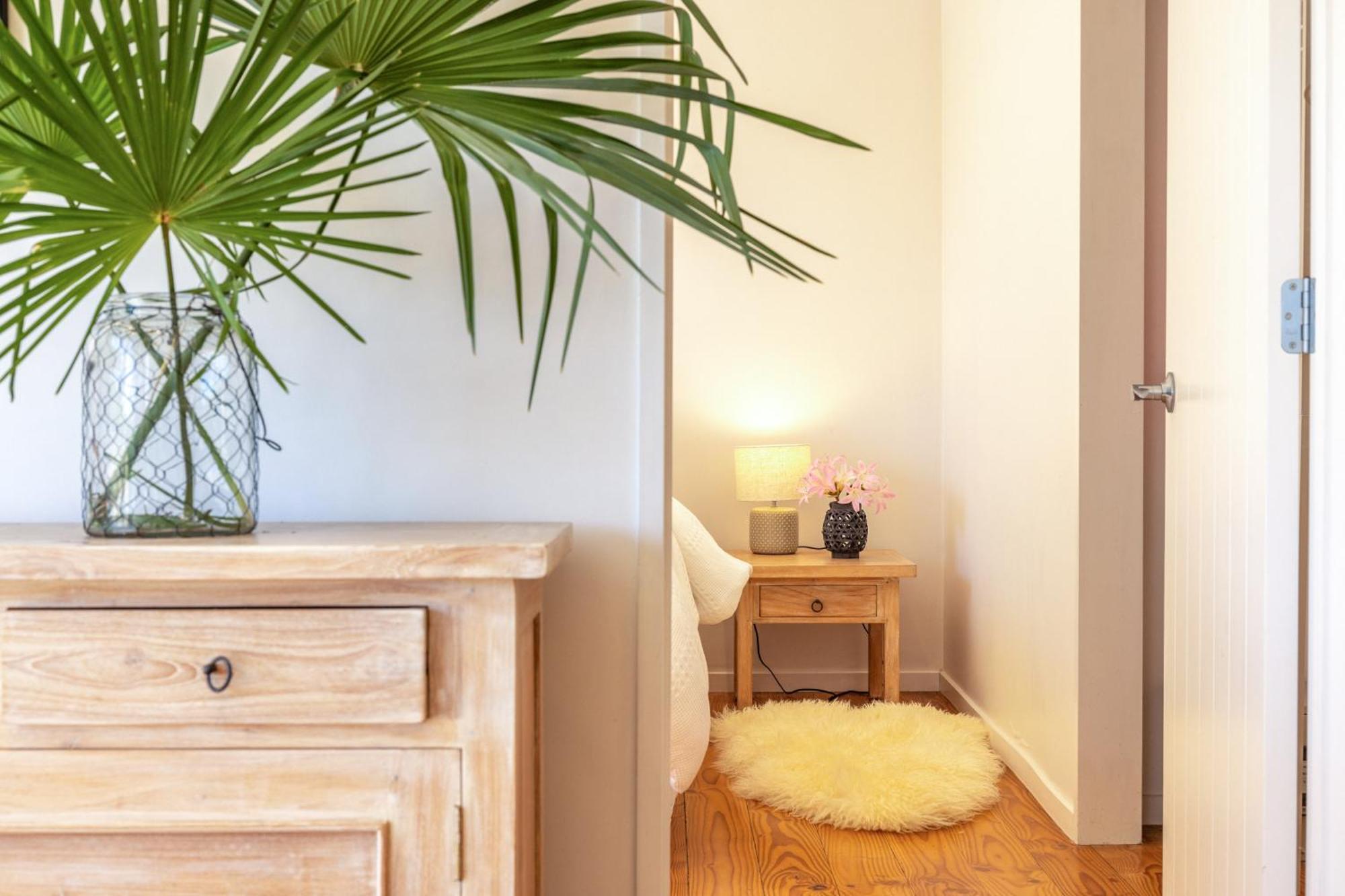 Tawa Cottage - Coast & Country Oneroa Экстерьер фото